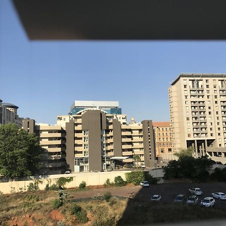 Sandton Skye Apartment Johannesburg Exterior photo